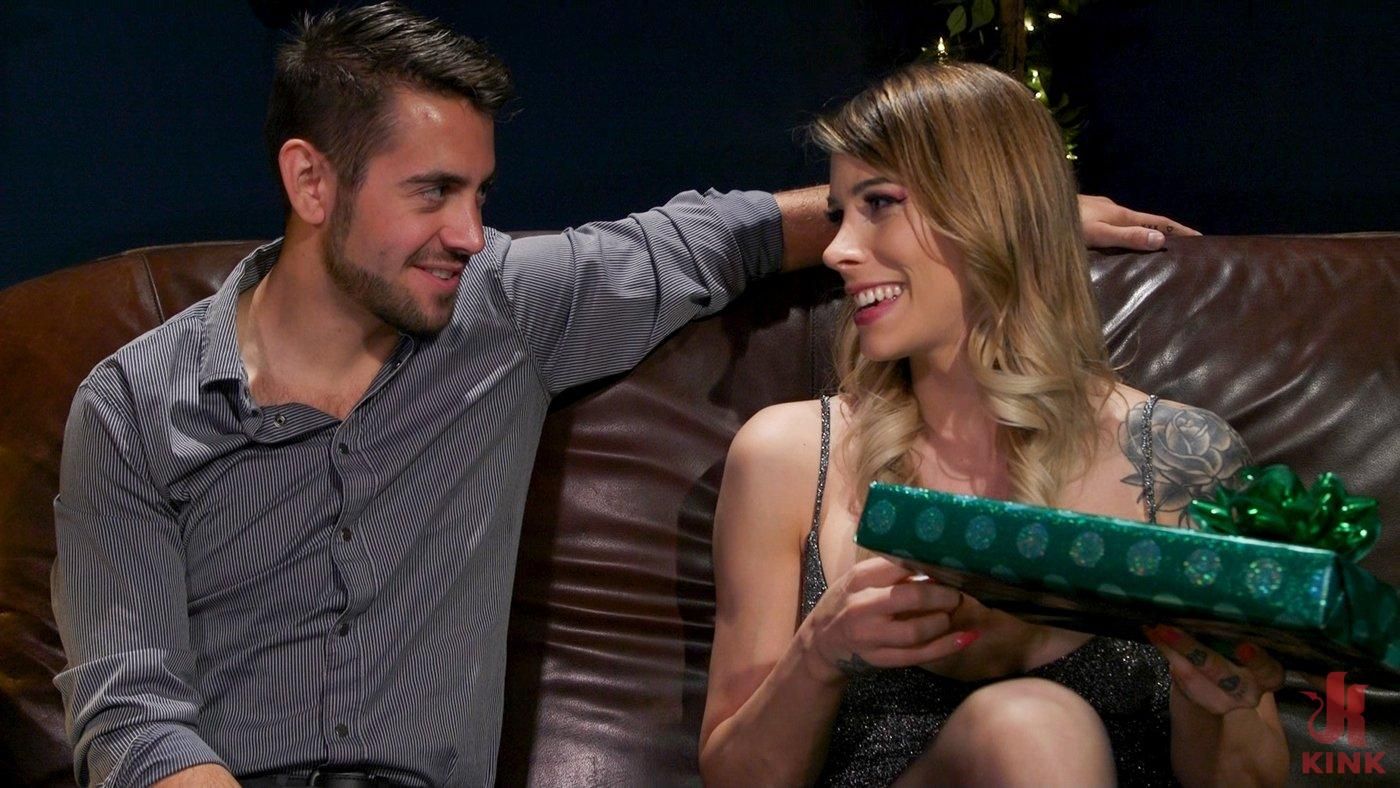 Best Christmas Ever Gorgeous Casey Kisses Submits To Dante Colle